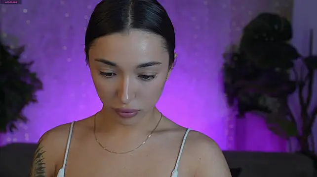 Jasmine_Flow – Naživo XXX chat