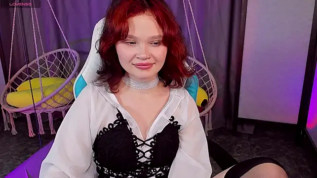 EmilyChaves' Live XXX Chat