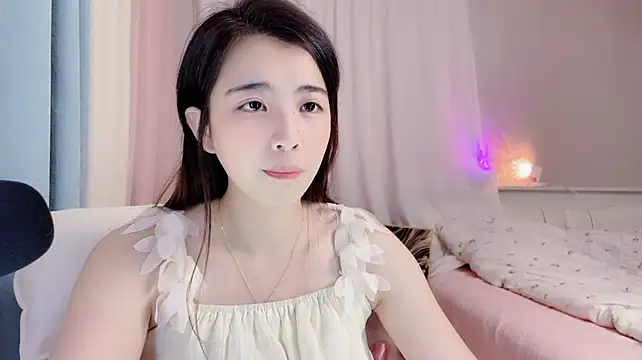 XXX chat uživo modela amy-6668