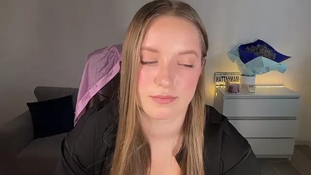 EvaMaddison Adlı Modelin Canlı XXX Sohbeti