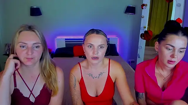 XXX chat uživo modela MagicEyess
