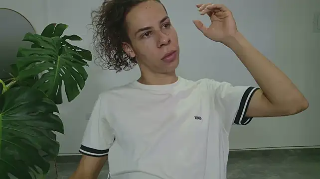 grey___27n Live XXX chat