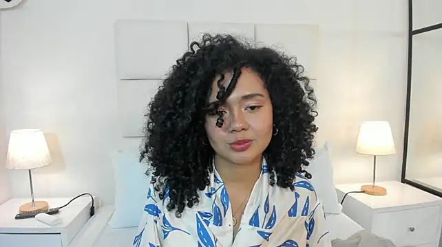 Chatroom XXX en direct de Kiraspell