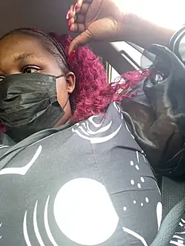 Chat XXX en directo de MaskedBootyLicious28