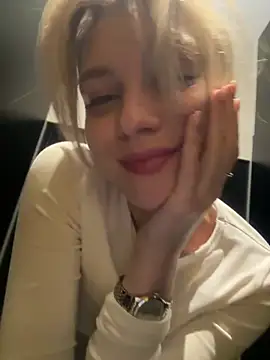 ValenciaShock Chat XXX live