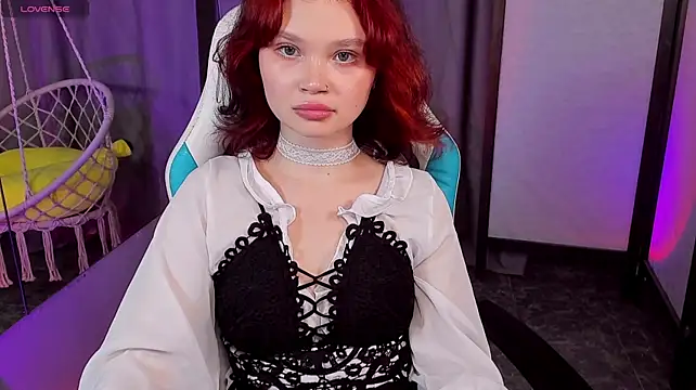 EmilyChaves লাইভ XXX চ্যাট