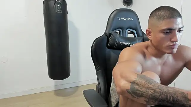 dan01_ XXX чат на живо