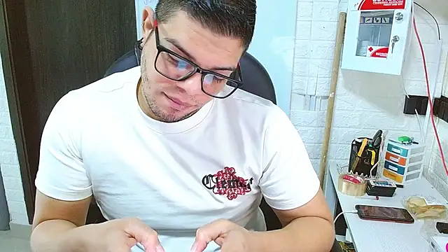 Realjoel01 – Naživo XXX chat