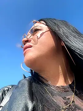 Chat +18 de Outdoors-Mia_Khalifa ao vivo