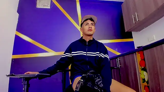 XXX chat uživo modela NIO_KLOUDS_