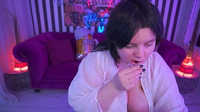Chat XXX en directo de LittleShyy