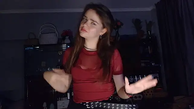 Онлайн чат XXX QueenBeatrice