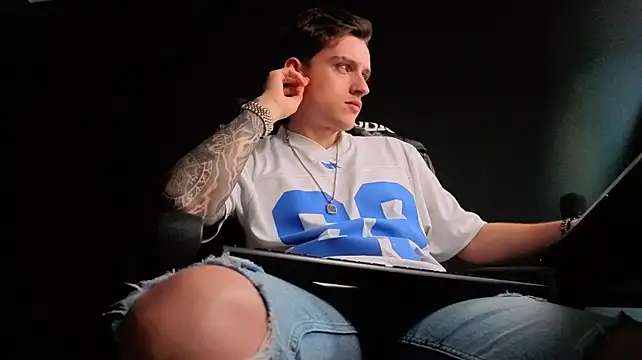 Chat XXX ao vivo de FelixStarkk