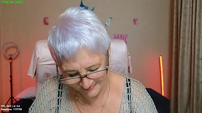 Sandra_Snowflake's Live XXX Chat