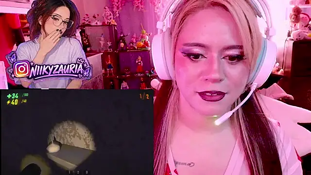 _niiky Adlı Modelin Canlı XXX Sohbeti