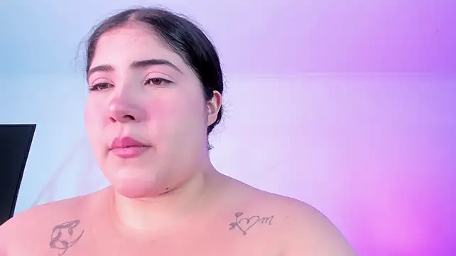 AmberiniHoffman élő XXX-chatje