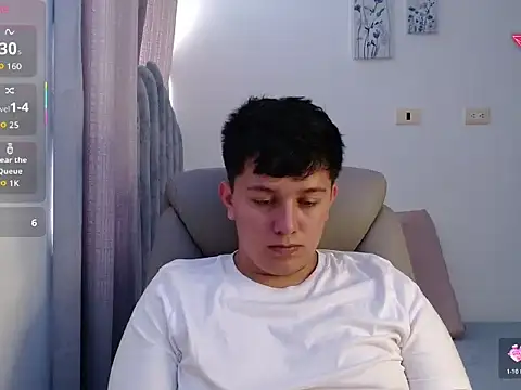 צ'אט XXX בשידור חי של Alan_red
