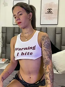 XXX chat uživo modela JuliaColemann