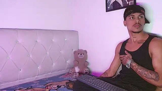 Angel_foxc13 XXX чат на живо