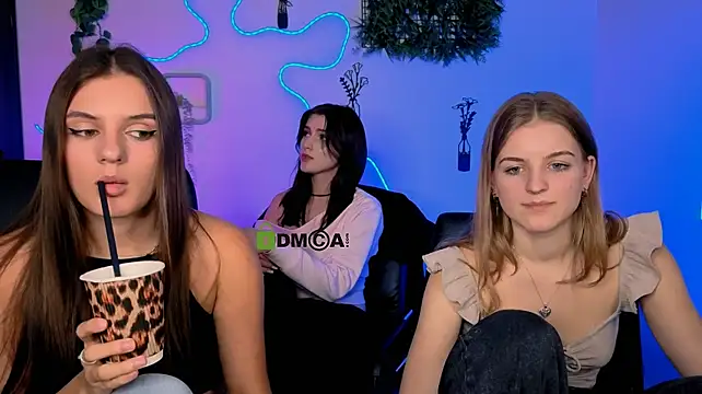 XXX chat uživo modela lisa_dark_