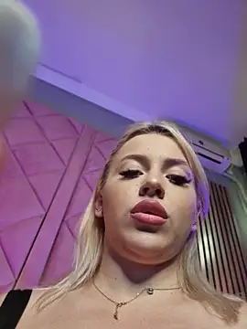 Živý XXX chat IveySin
