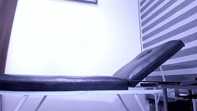 LeilaSmith_のライブXXXチャット