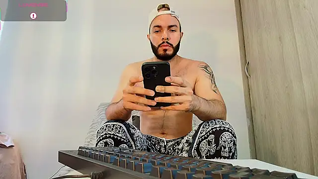 tommel_bailey Adlı Modelin Canlı XXX Sohbeti