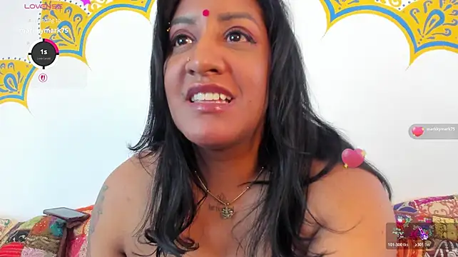 LadyNahir's Live XXX Chat