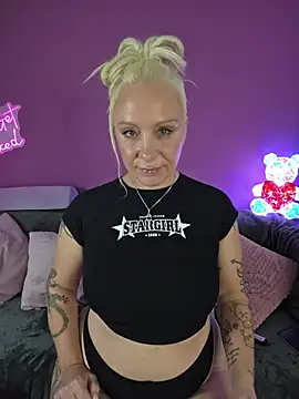 JaninaSecrets_ Live XXX-chat