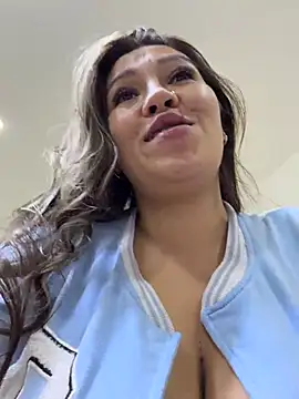Chat +18 de LIZ-06_ ao vivo