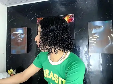 Brittany_Queen_'s Webcam Show
