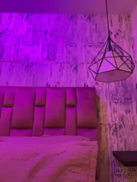 AbyThompson's Live XXX Chat