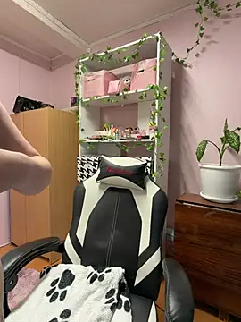 EmmySuiyugh Live XXX-Chat