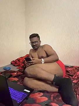 bhagihero Adlı Modelin Canlı XXX Sohbeti