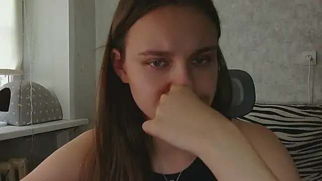 XXX chat uživo modela DolcezzaCream
