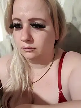 Онлайн чат XXX Missy_DM