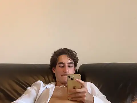 Arthurcamfor Adlı Modelin Canlı XXX Sohbeti
