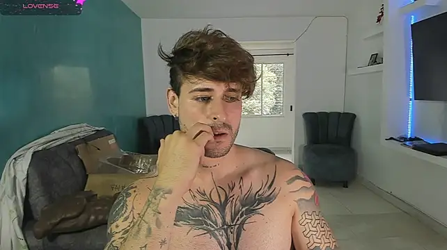 Вебкам-шоу ARES_TATTO