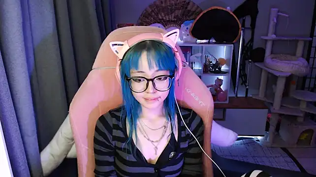 Chat XXX en directo de SaxonDibs