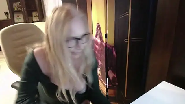 sofia_xkiss: απευθείας συνομιλία ΧΧΧ