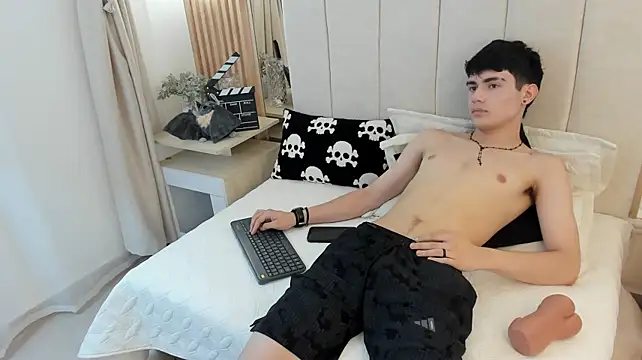 Alan__brook live XXX chat