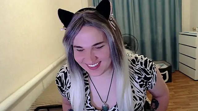 EvaMiron's Live XXX Chat