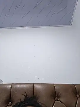 XXX chat uživo modela Hellen_Alex