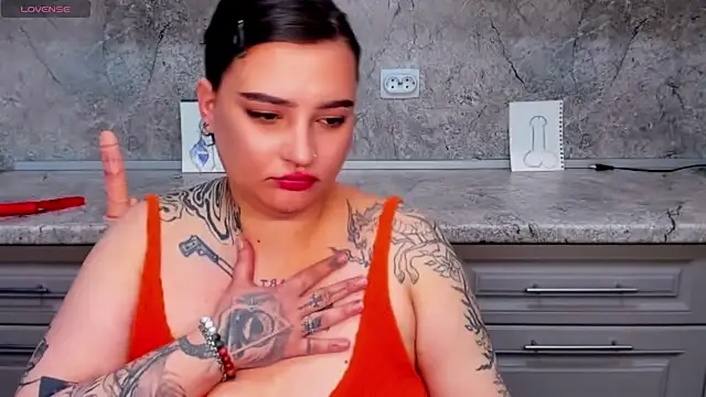 دردشة NikkiSummer الجنسية المباشرة