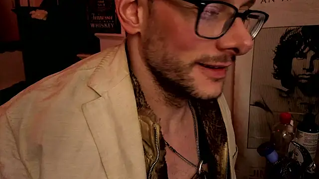 MasterDaddyCool Chat XXX in diretta