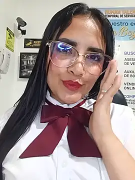 MAYE__13's Live XXX Chat