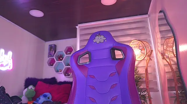 Rebecah_1 élő XXX-chatje