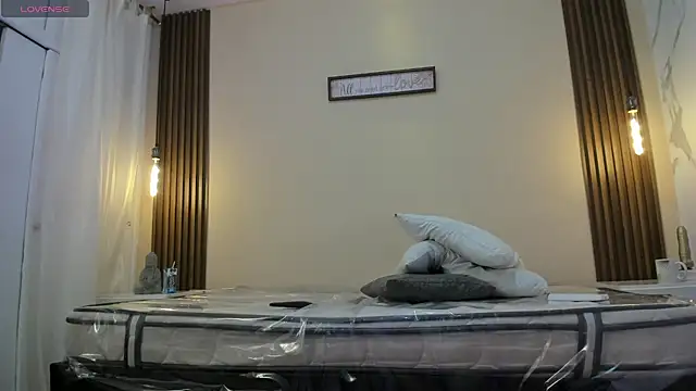 Max_saenz's Live XXX Chat