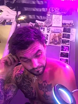 LegendaryLukeFilmCo Live XXX-Chat