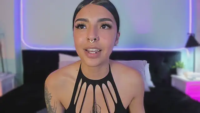 Freyaa_stone_ Chat XXX live